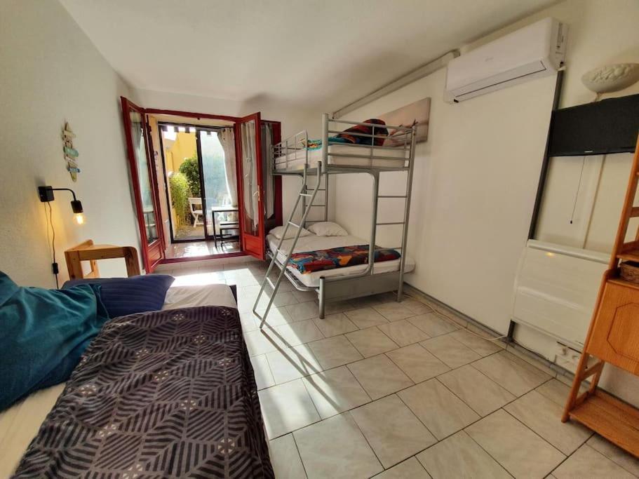 Studio De 23 M2 Avec Jardinet 400M De La Plage Le Barcares Exterior photo